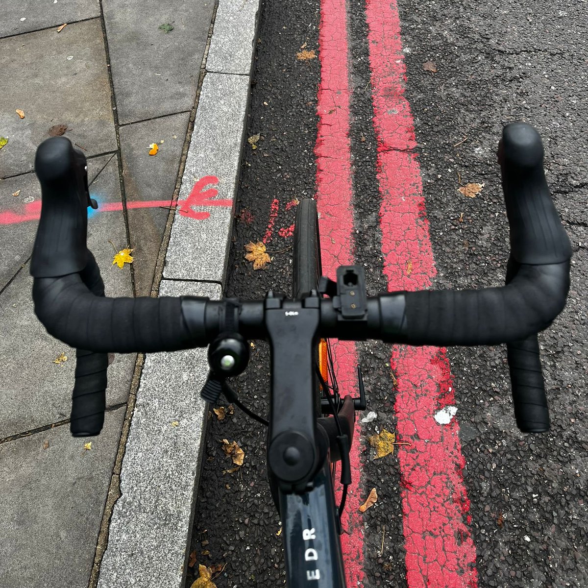 Gozadera "ir y venir" en bici  🔥🔥 #randomthought #autumncycling