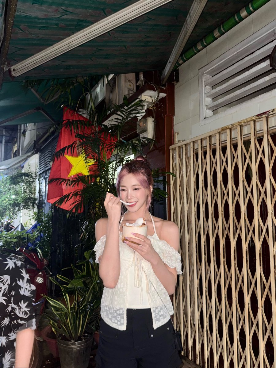 🥥🍦✨✨

#tripleS #트리플에스 #トリプルS
#トリプルエス #トエス
#Nien #니엔 #ニエン