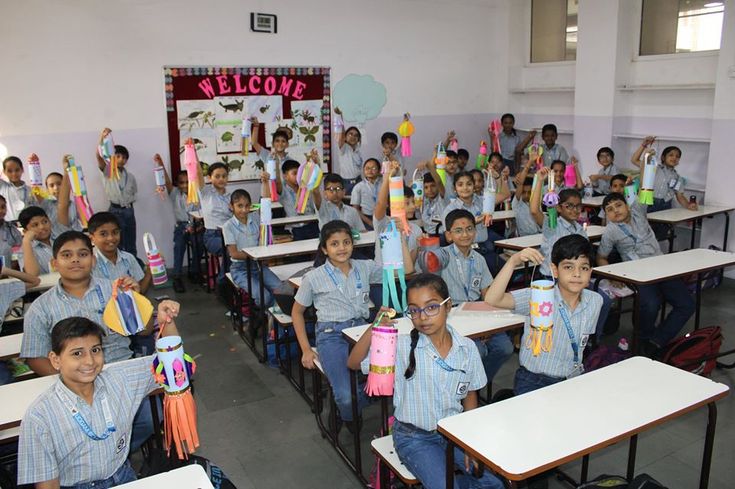 apnipathshalain's tweet image. Let the festival of Diwali remind us of the power of education to illuminate minds and change lives.
At Apni Pathshala, we’re lighting the way to a future of digital possibilities.

#HappyDiwali #DigitalEducation #ApniPathshala