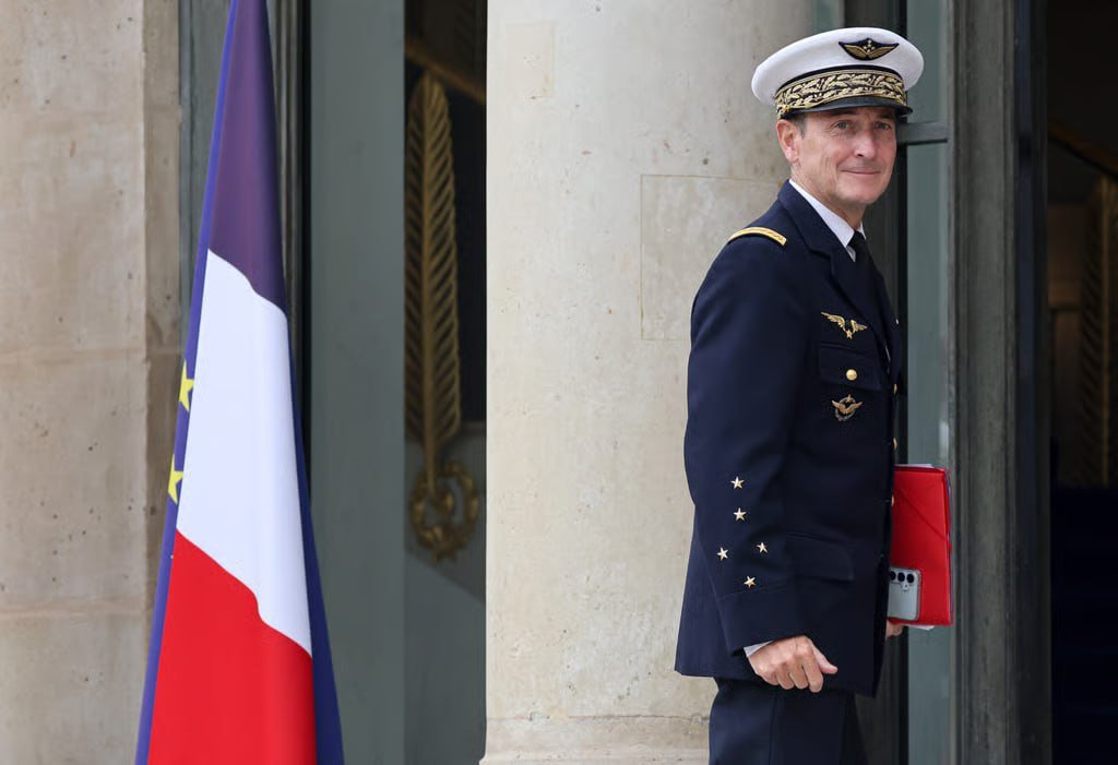 #France's newly appointed chief of defense warns armed forces to brace for a potential 'shock' from #Russia  — Politico 

#FabienMandon adds: ‘The threat is already present in hybrid forms, but it could escalate into something more violent’

Western generals keep making