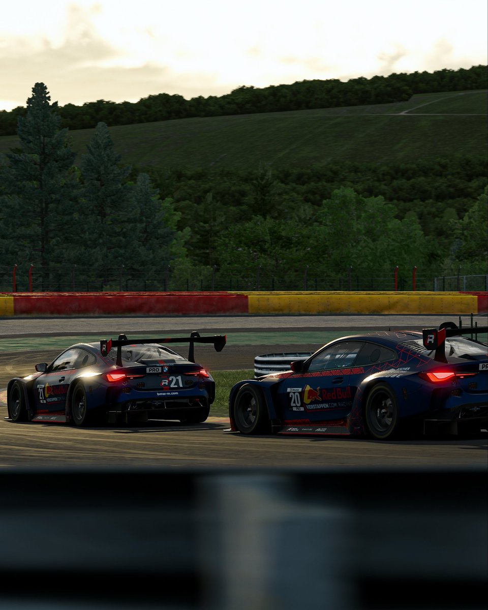 Verstappen Sim Racing tweet media