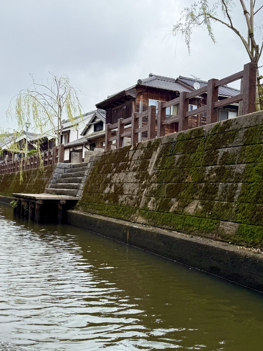 t_fawkik's tweet image. 小江戸さわら舟めぐり

江戸情緒いっぱいの街並みを観光遊覧船で水上散歩

Past photos. 10.13

#舟 #佐原 #千葉
#写真好きな人と繋がりたい
#iPhoneで撮影