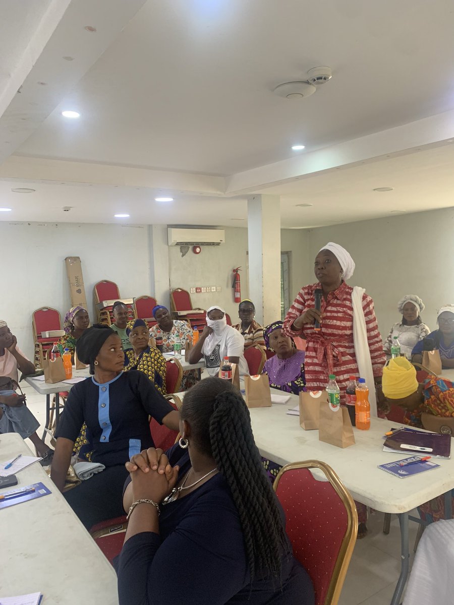 VSI_ng's tweet photo. We were deeply honoured to have the Queen of Igbogbo Palace with us, adding her royal wisdom to the conversation. ๐๐
#SpacesForChange #CommunityDialogue #CivicSpace #VSI #WomenVoices #spacesforchange #ShrinkingCivicSpace https://t.co/gCqy6yZM5p