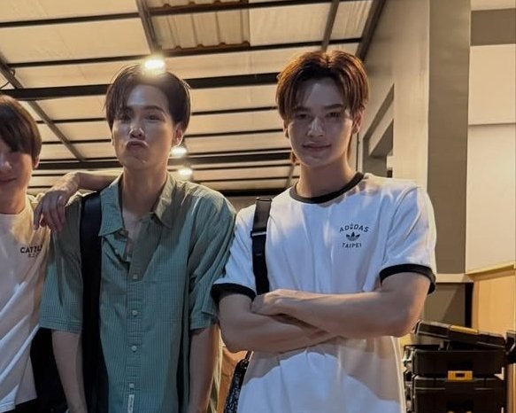 ohmmy_universe's tweet photo. OUR MRS TEAM 🫶🥹
#MyRomanceScammer
#junniorrs #markjrtn
#JuniorMark #OhmPoon
#OhmThitiwat #poon_mit12 https://t.co/1gL89r3P93