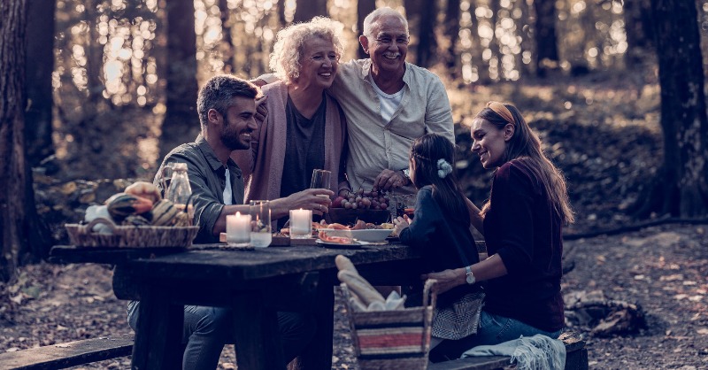 Los hábitos saludables son claves para una madurez plena. Rocío Bueno, responsable de Nutrición de <a href="/GrupoHLA/">Grupo HLA</a> y Raúl Blas, fisioterapeuta de #HLAElRosario explican por qué la calidad de vida de los 70 empieza a los 30 en <a href="/eldiarioes/">elDiario.es</a>.

🔗bit.ly/4hoxBA1

#ASISABienvejecer