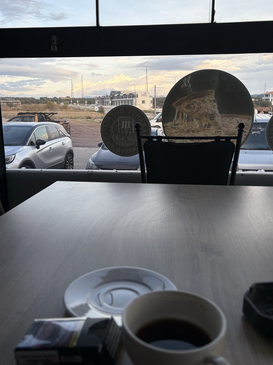 Ben orada yalnızdım. ben hep yalnızım..