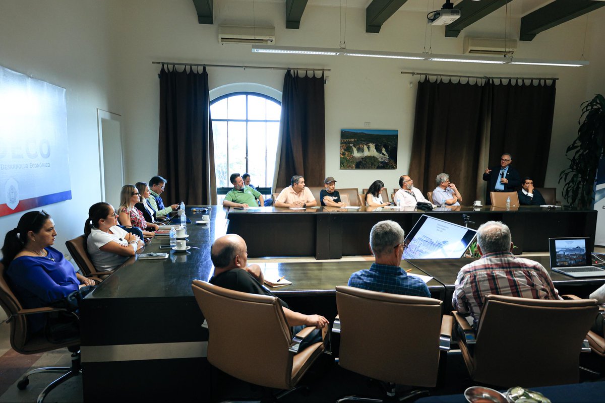 DMFEyT_Dgo's tweet image. #Agenda 🔖 Acudimos al taller “Buenas prácticas en la gestión de bienes del Patrimonio Mundial en México”, por el Director de Patrimonio Mundial, Francisco Vidargas.

⚙️Seguimos trabajando por el orgullo de pertenecer al Camino de Tierra Adentro y vivir nuestra ciudad patrimonio.