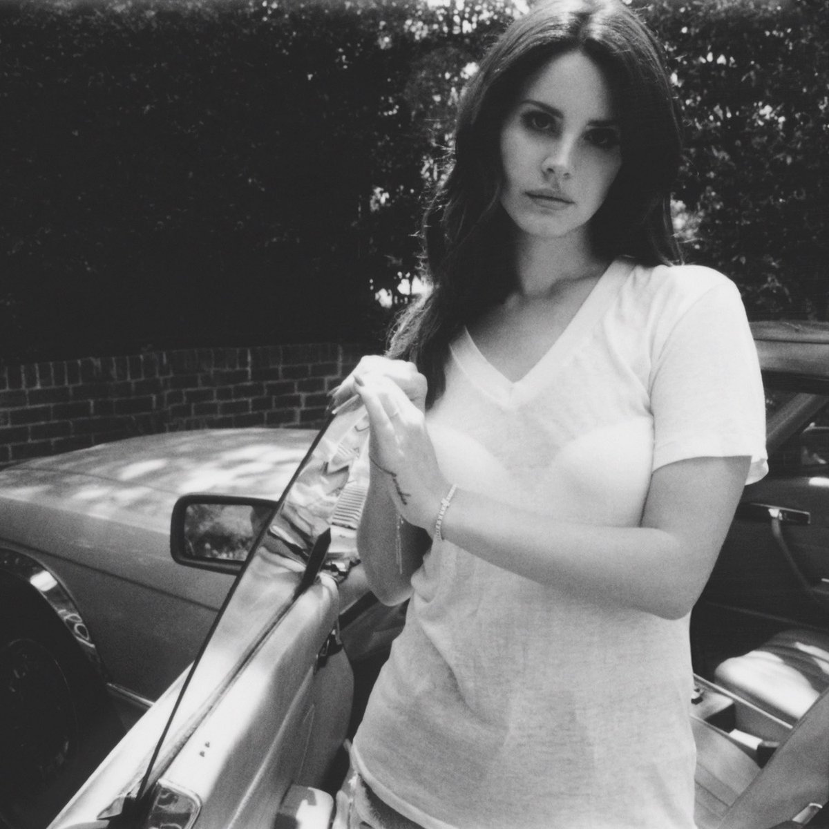 PopCrave's tweet image. “Brooklyn Baby” by Lana Del Rey has reached 1 BILLION streams on Spotify.
It’s her 6th song to achieve this.