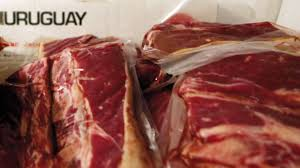China incrementa 80% los muestreos a carne 🇺🇾 por trazas de fluazurón. 🚨 CIF: La situación es "extremadamente riesgosa". Piden al MGAP sanciones más rígidas a productores incumplidores para evitar la pérdida del mercado clave. #CarneUruguaya #China #Fluazuron #AgroAvisos
