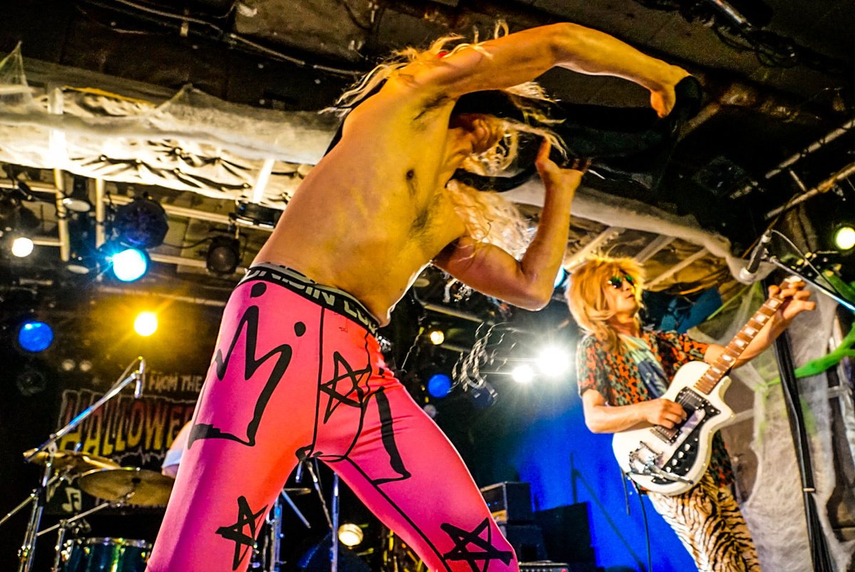 全然禁煙出来ません tweet media