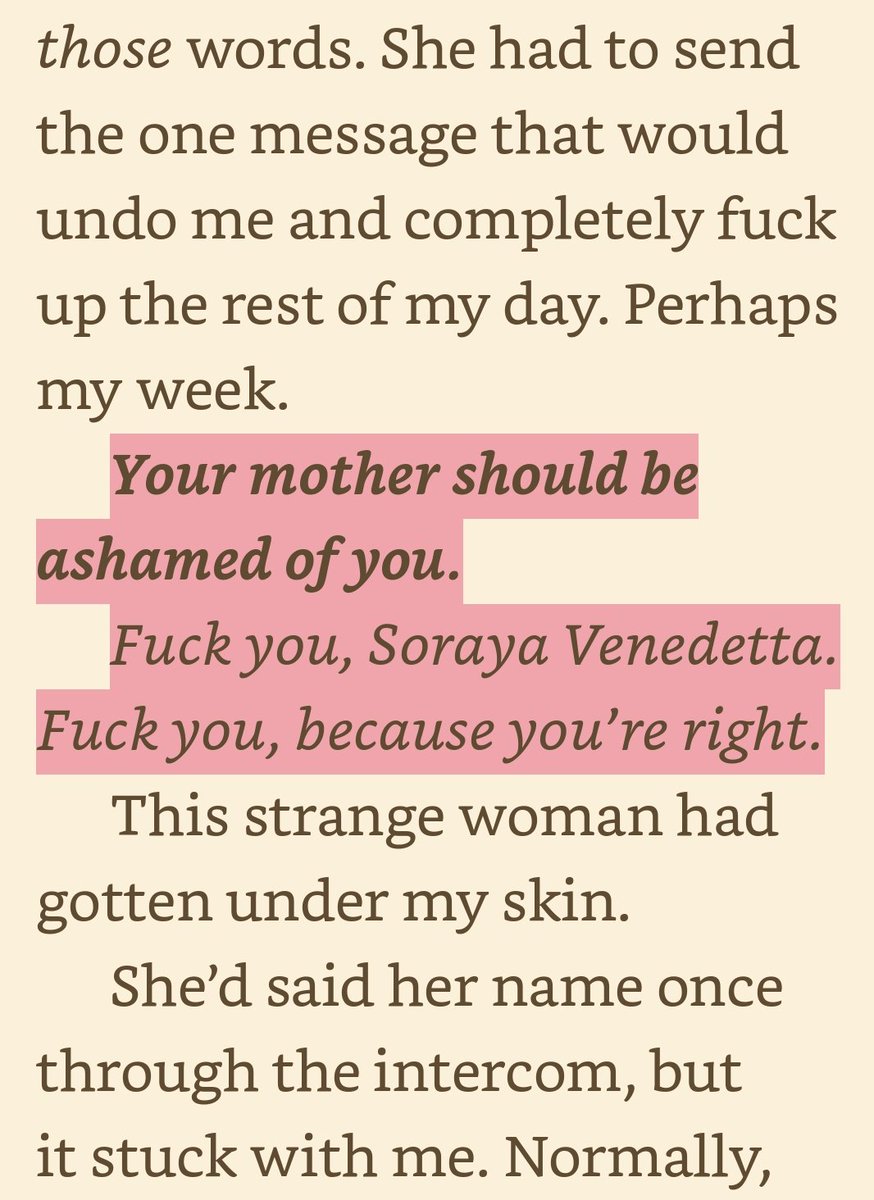 นิยายภาษาอังกฤษที่อ่านอยู่นางเอกชื่อ Soraya อดไม่ได้ที่จะอ่านออกเสียงในใจว่า "โสรยา" ทุกครั้ง 55555555555 แล้วนางเอกคือเฟียซสุด 555555