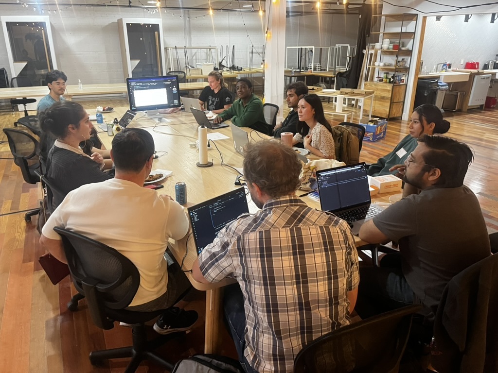 plotlygraphs's tweet image. The best part of building with data? The people behind it. That’s why we’re bringing Plotly to cities around the world! 📊🌍✨

Upcoming stops, all happening at 6-8PM local time:
🇺🇸 Los Angeles — Today! 
luma.com/1i7o2cjx

🇨🇱 Santiago, Chile — Oct 29
luma.com/0dbja6oe…