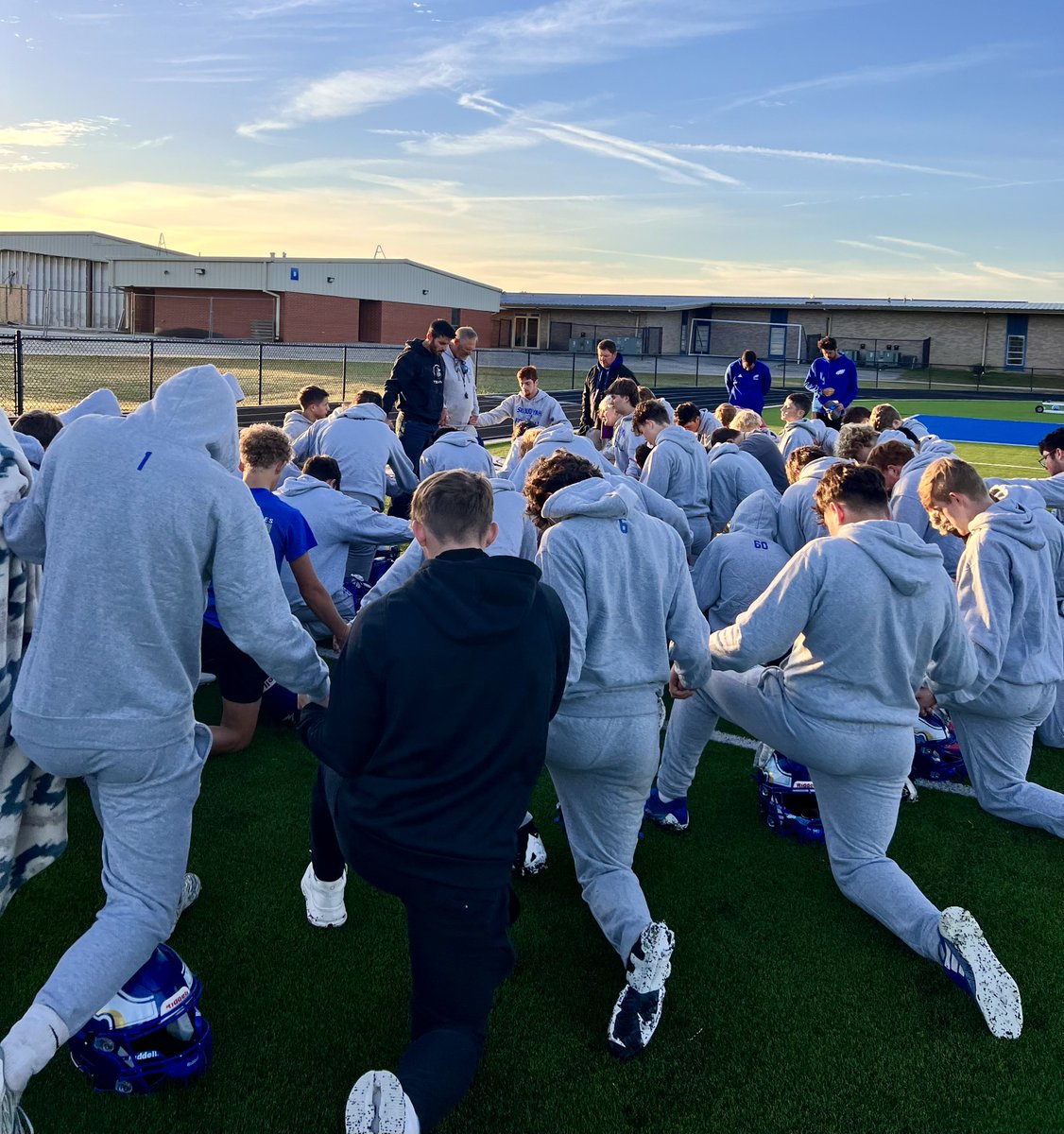 FCA took the meeting to the football team this morning. Zach Williams - former West Point football player spoke and gave a great word of encouragement on 2025 Homecoming game day.

#comesoarwithus #sequoyaheagles #football