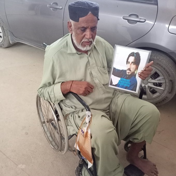 VBMP5's tweet image. سفر علی کی طویل جبری گمشدگی کے خلاف ایکس X پر کمپین شروع ہوچکا ہے، تمام سوشل میڈیا استعمال کرنے والے دوست اس مہم میں بھرپور حصہ لے کر سفر علی باحفاظت بازیابی میں اپنی کردار ادا کرے، اور جبری گمشدگیوں کے خلاف آواز اٹھائیں۔ شکریہ
#ReleaseSafarAli
#EndEnforcedDiappearances