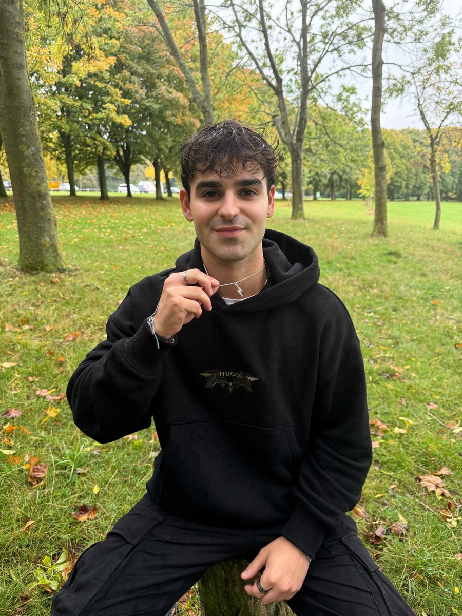 like a lightning bolt ⚡️