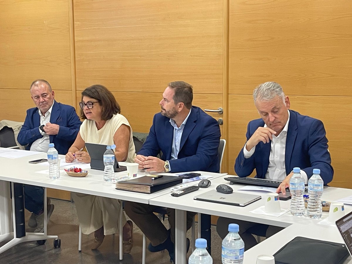 #FemepaInforma | La CREM alerta de la falta de personal cualificado y del absentismo laboral.

🧐 Más información >> bit.ly/4nilDco