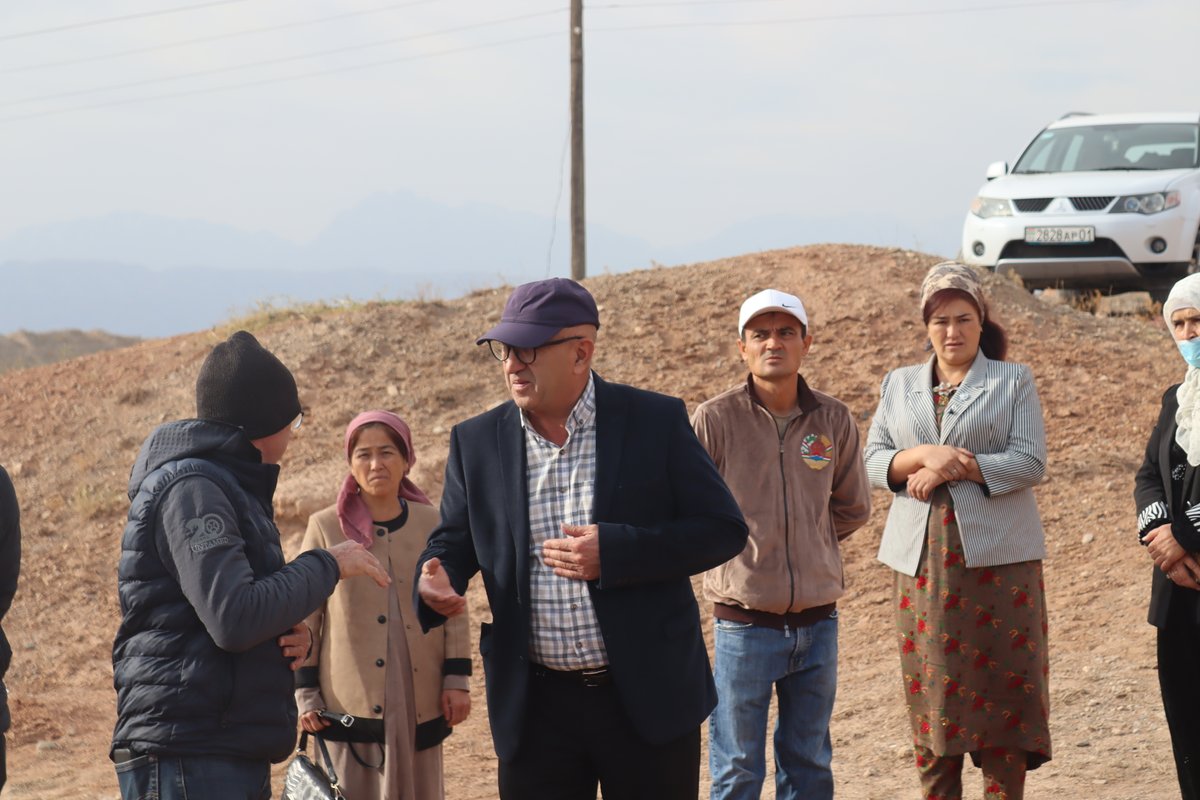Earlier this month, FSD welcomed representatives of <a href="/KfW_FZ_int/">KfW Development Bank</a> and the <a href="/PatripStiftung/">PATRIP Foundation</a> — one of the main #donors supporting our operations in #Tajikistan — to Shurob for a field visit of two sites recently cleared of #explosive remnants of war.