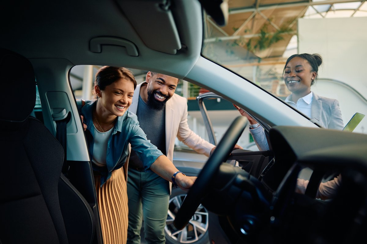 Thinking about buying a used car online? 🚗 Don’t let simple mistakes cost you time, money, or peace of mind.

This week’s Penske Social Blog breaks down the 7 most common pitfalls—and how to avoid them: bit.ly/3Jhp9pu