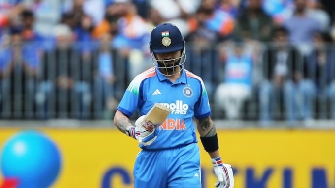 समय ख़राब हो तो दुनिया कुछ भी कहने लगती है।

#ViratKohli𓃵