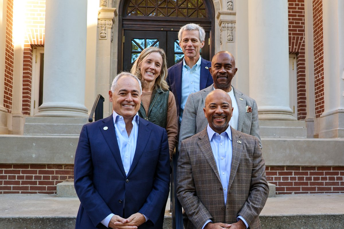 CabreraAngel's tweet image. Introducing our new provost. His name is Raheem Beyah. He currently leads the greatest school of engineering in the world. He is a proud @gtalumni. He's a very cool guy and will make our leadership team even stronger #WeCanDoThat #ProgressAndService