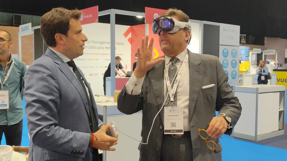 SebkaTechnology's tweet image. ✨ Os compartimos algunas fotos del pasado miércoles 22 en el @tissevilla , junto a grandes profesionales del sector:
👔 Antonio Castaño — Director de Turismo de Sevilla
🌿 Carmen Ortiz — Junta de Andalucía
🏛️ Angie Moreno — Ayuntamiento de Sevilla

Todos disfrutaron de nuestras…