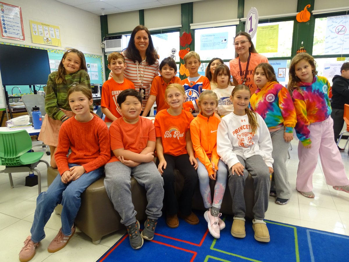 CSHWestSide's tweet photo. Our students came UNITED for yesterday's UNITY DAY! Thanks to ALL wearing & sharing their ORANGE as we continue delving into or CALL TO ACTION for bystanders to become UPSTANDERS. #westsideschoolpride #UnityDay #BullyingPreventionMonth #Upstanders #Orange #CSHUnites #CSHPride https://t.co/fuiCA2BBBz