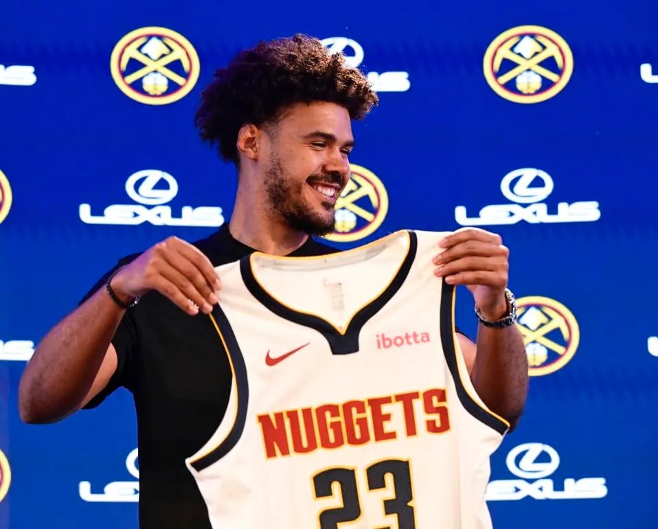 G5Jake's tweet image. NBA POD💎

C.Johnson o18.5 P+R+A (-110)

PODS (1-0)💫

I like Cam Johnson to be effective as a spot up shooter now that he slots into this Denver lineup. Cam is also going to be a pivotal piece when Jokic is on the bench as he can create and distribute well, making him versatile…