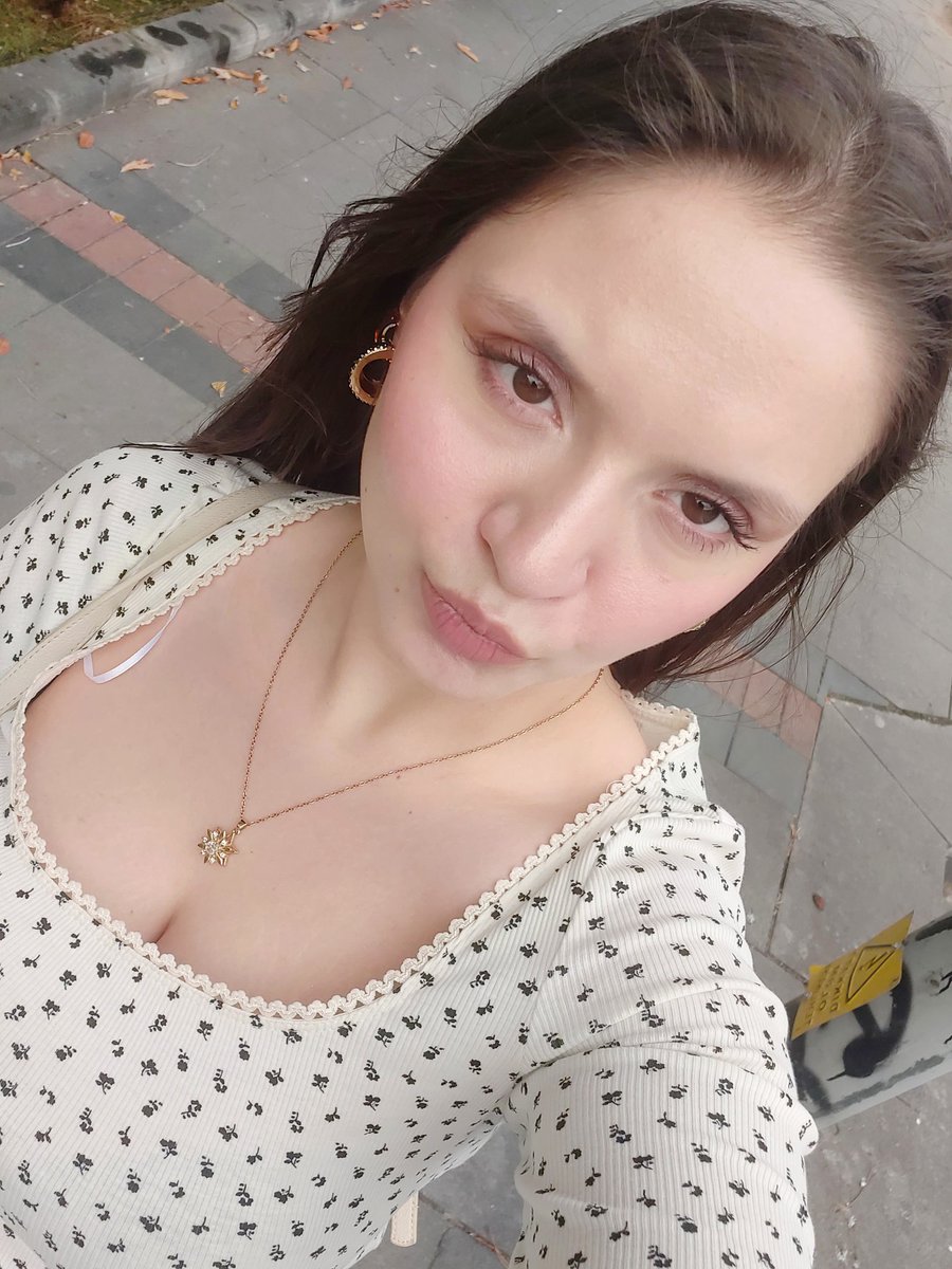 Kız neşesi🎀💖🎀