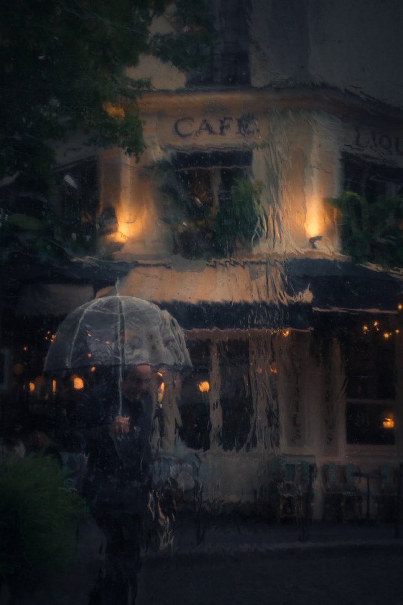 mindzeye's tweet image. GM- “Le Cafe”