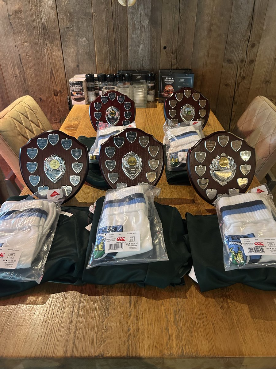 Presentation lunch at Hudson underway. 🟢🔴⚫️🏉🇱🇺#agsbsport