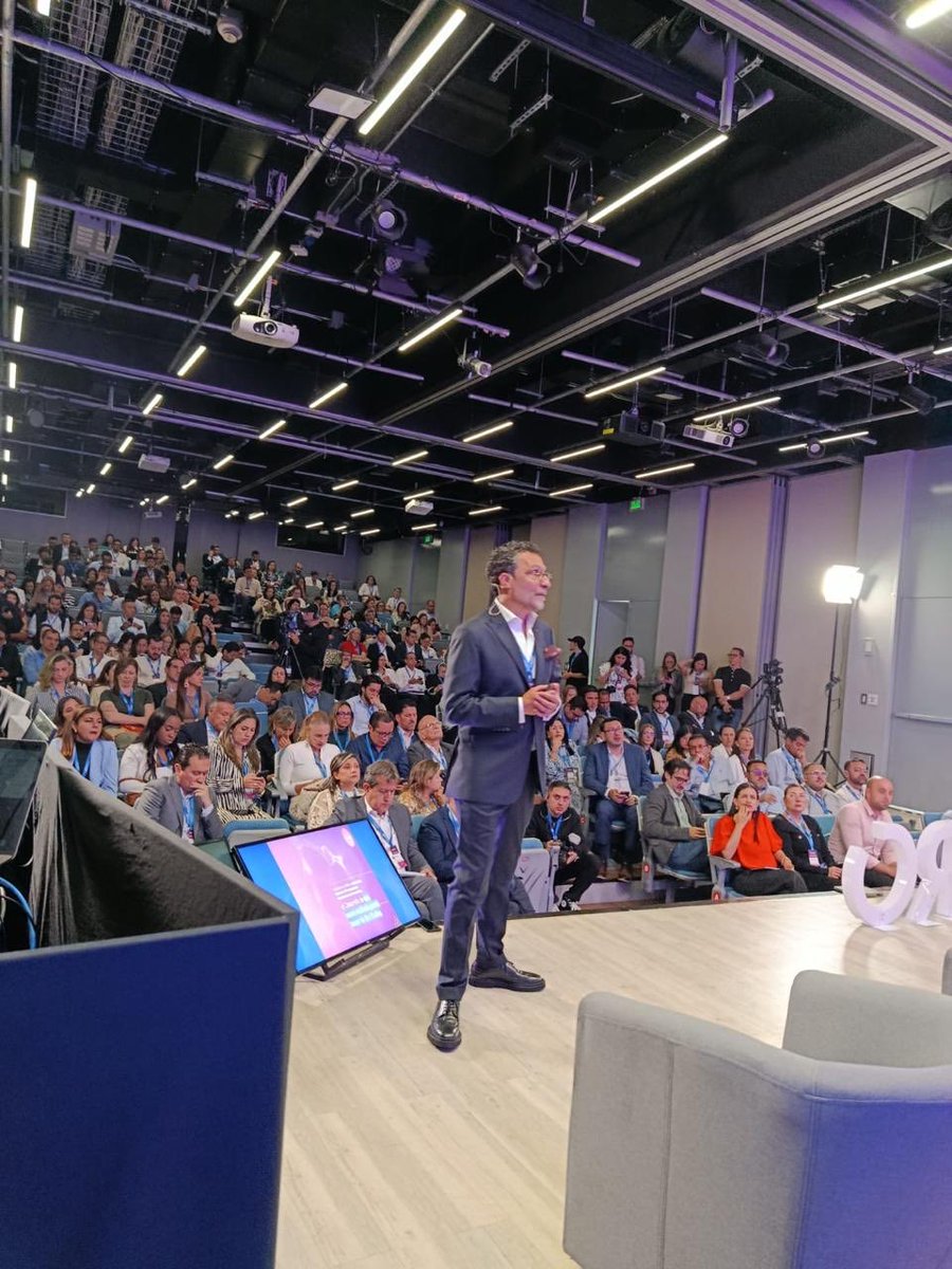 La secretaría general de la comisión séptima del senado acompaña el congreso de ⁦<a href="/afidro_colombia/">AFIDRO</a>⁩ les deseamos muchos éxitos en su evento y en su industria farmacéutica tan importante para la vida