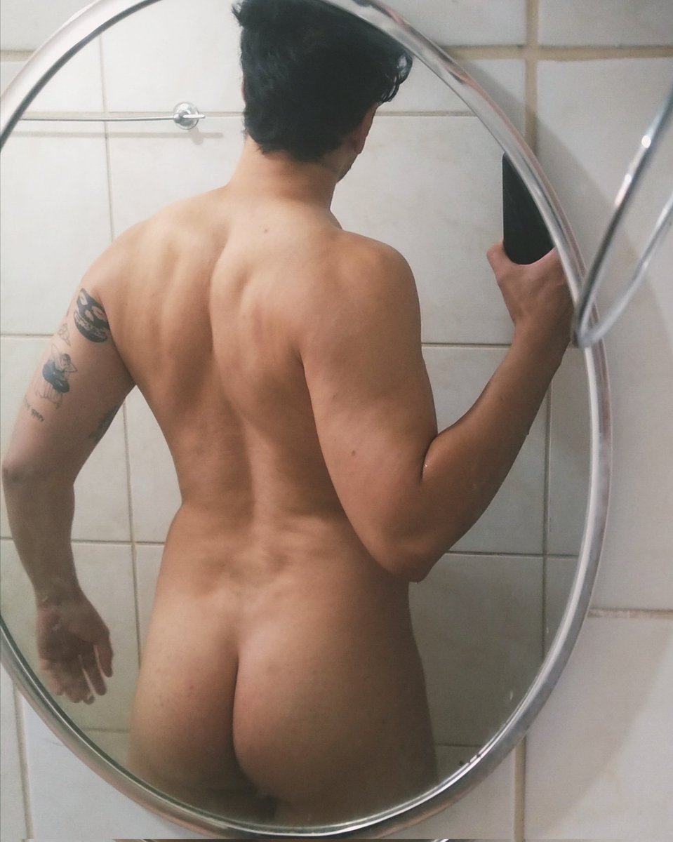 feckperfuction's tweet photo. Passei dos 100kg https://t.co/cwnmRt75qW