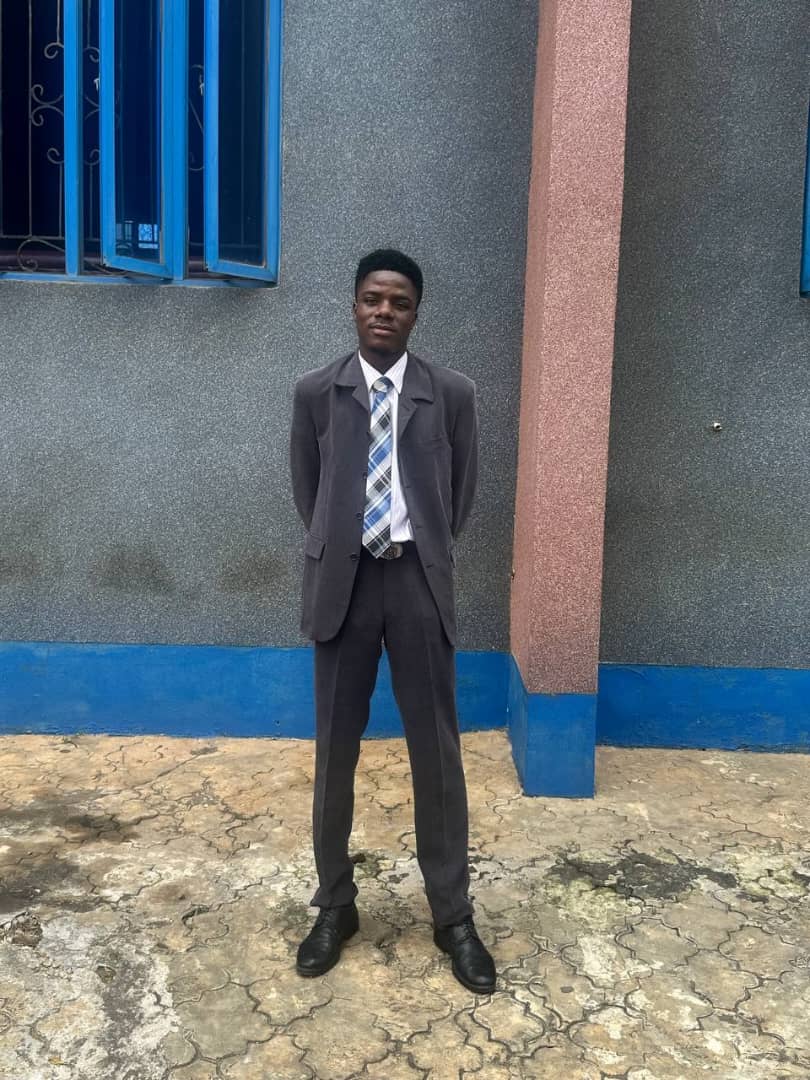 Peculiar tweet media