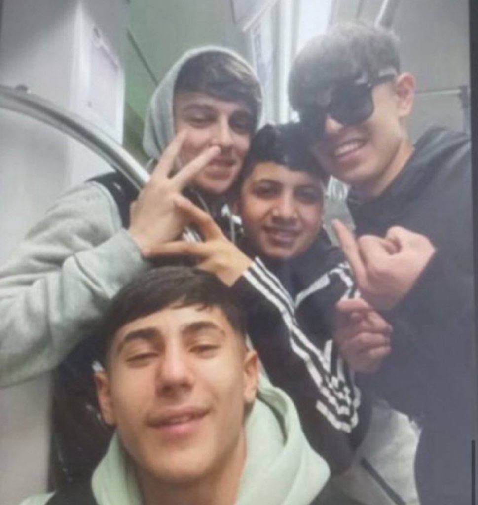 Mattia Ahmet davasında iki sanığa verilen beraat kararının gerekçesi ortaya çıktı.

“Olay yerine yakın oldukları ancak öldürme fiiline doğrudan ya da dolaylı olarak katıldıklarını gösteren herhangi bir delil bulunmadığı.”