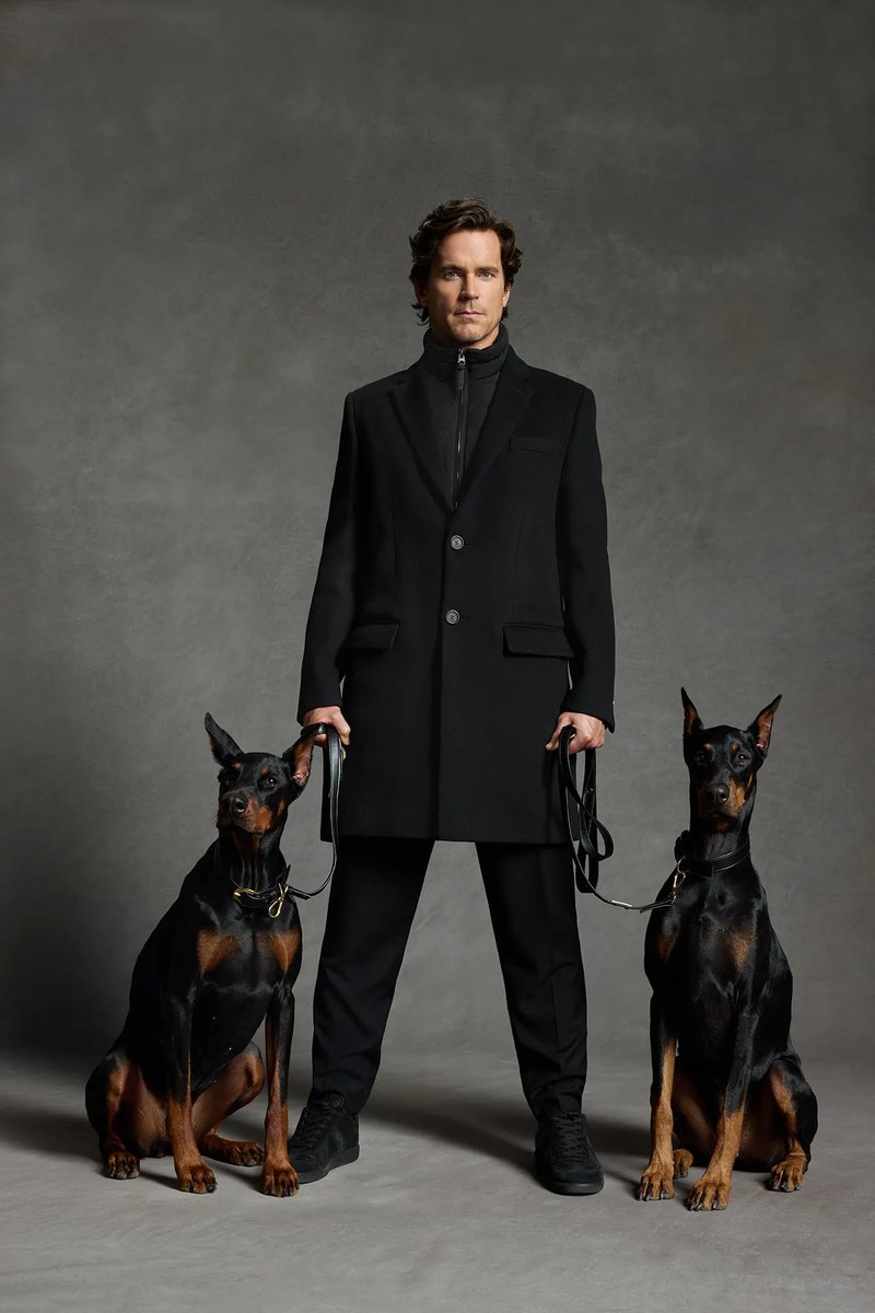 Silke_78's tweet image. 🐶🦉 Black suits him. #MattBomer looks drop dead gorgeous. 😍🔥 #Mackage