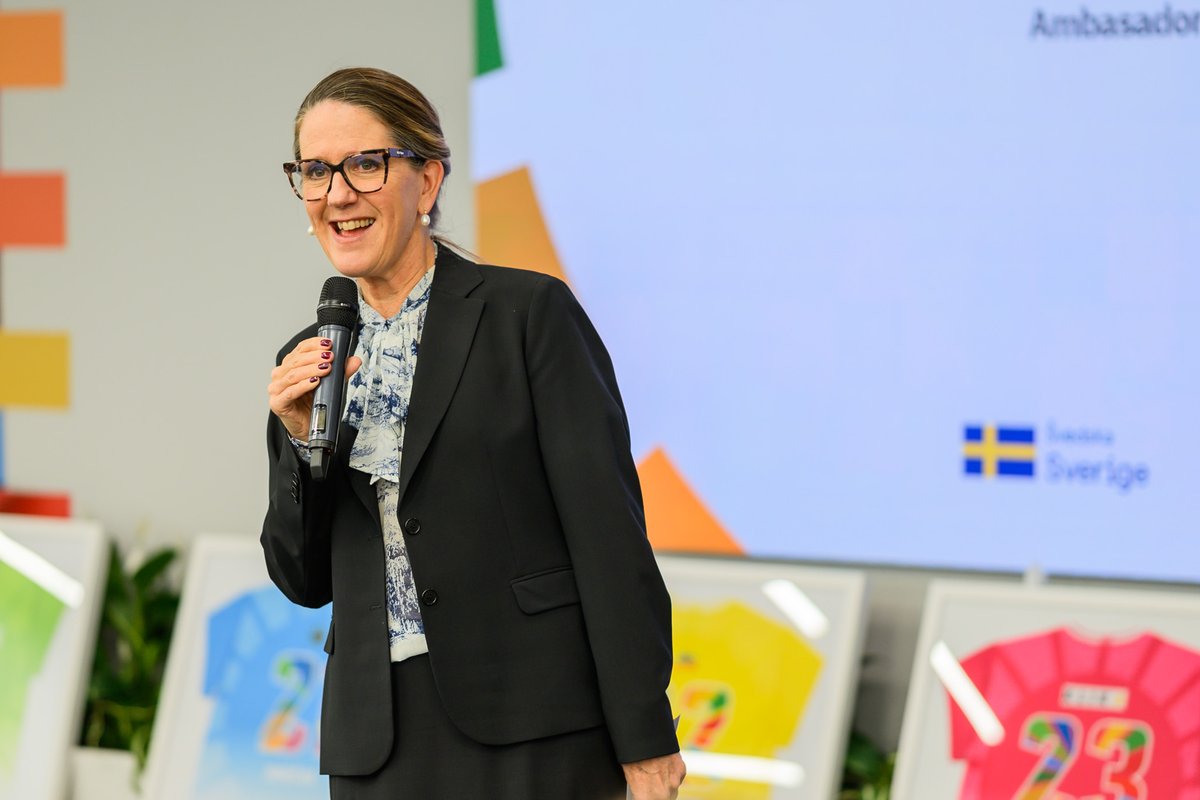 UNDPBiH's tweet photo. Six companies that set the standard for sustainable business in BiH came together at the SDG Business Pioneers All-Stars event during #SDGWeekinBiH 2025.
They shared progress, signed a Sustainability Declaration, and reaffirmed that growth and responsibility go hand in hand. https://t.co/3dIbeLbKfa