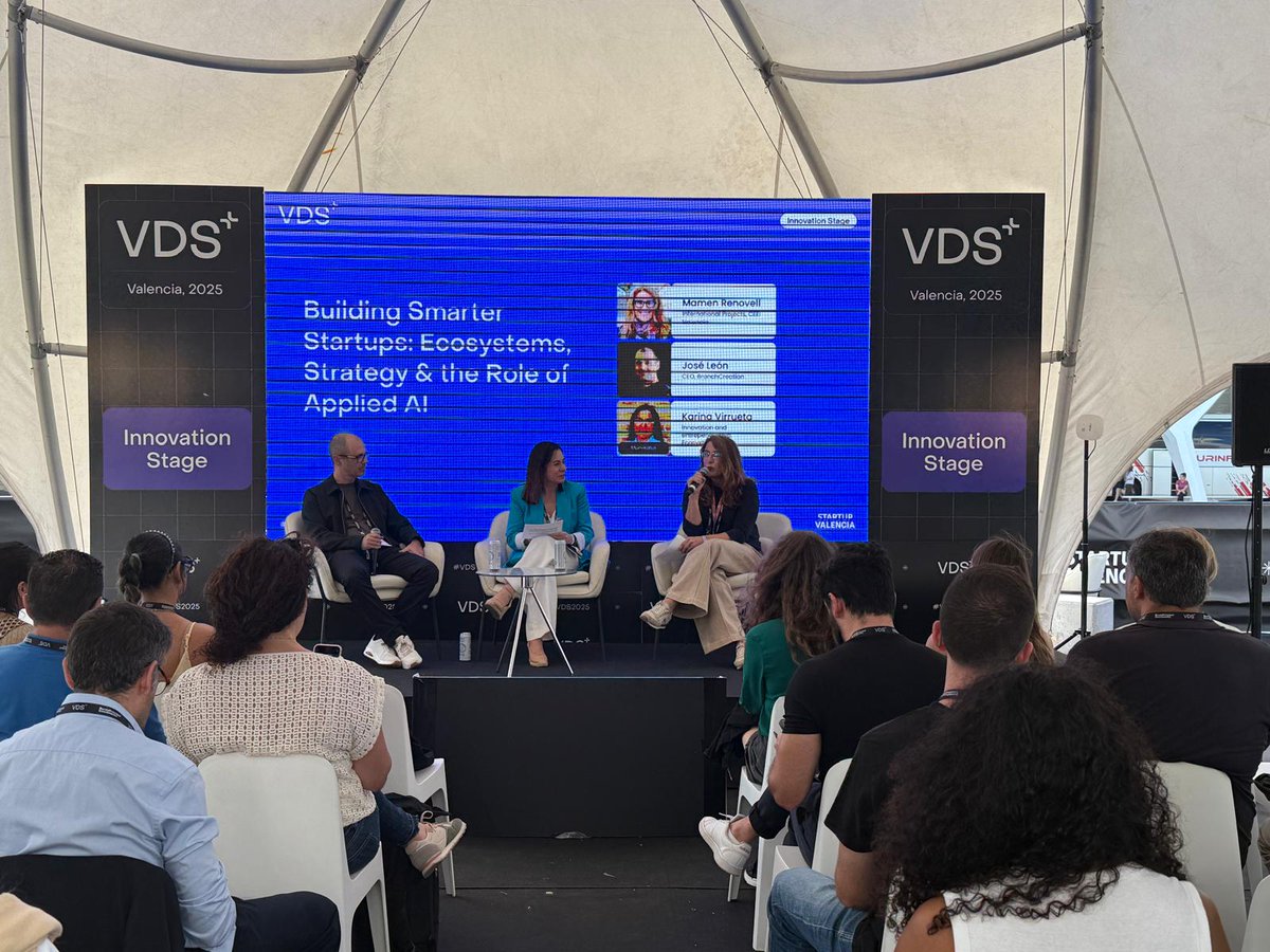 ceeivalencia's tweet image. 🌍 At #VDS2025, our colleague @mamenrenovell highlighted the importance of European innovation efforts in promoting the growth of startups, while emphasizing the roles of key players across the ecosystem in building a larger and stronger market. 

#CEEIValencia