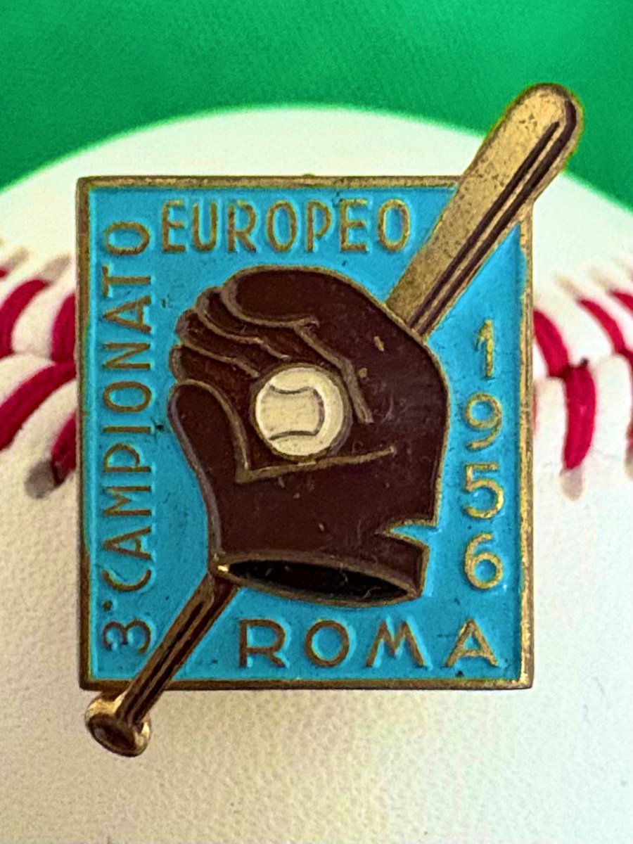rafal_baseball's tweet image. My oldest European baseball Pin 📌 ⚾️
3 ° Campionato Europeo 1956 ROMA 🏟️
@FIBSpress @WBSC @WBSCPresident @WBSCEurope @WBSCEPresident 
#baseballpin #baseballpineuro #eurobaseball #wbsceuro #baseballeuropeanchampionschippin #romabaseball #romabaseballpin ⚾️🇮🇹