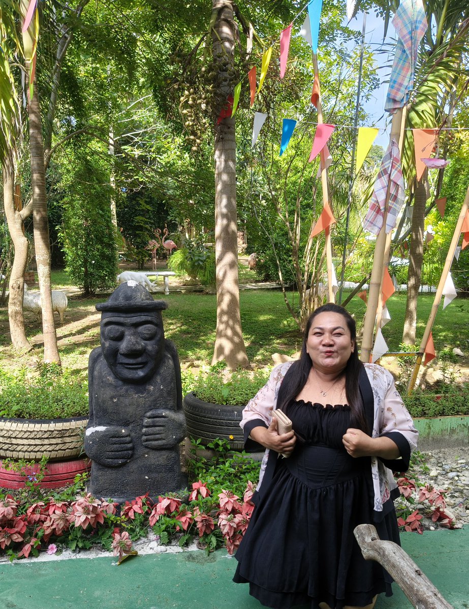 ทุกวันนี้ ไม่กล้าลงรูปโป้ๆ เอารูป ติ๊งต๊องไปหระกัน 😁😁😁😁