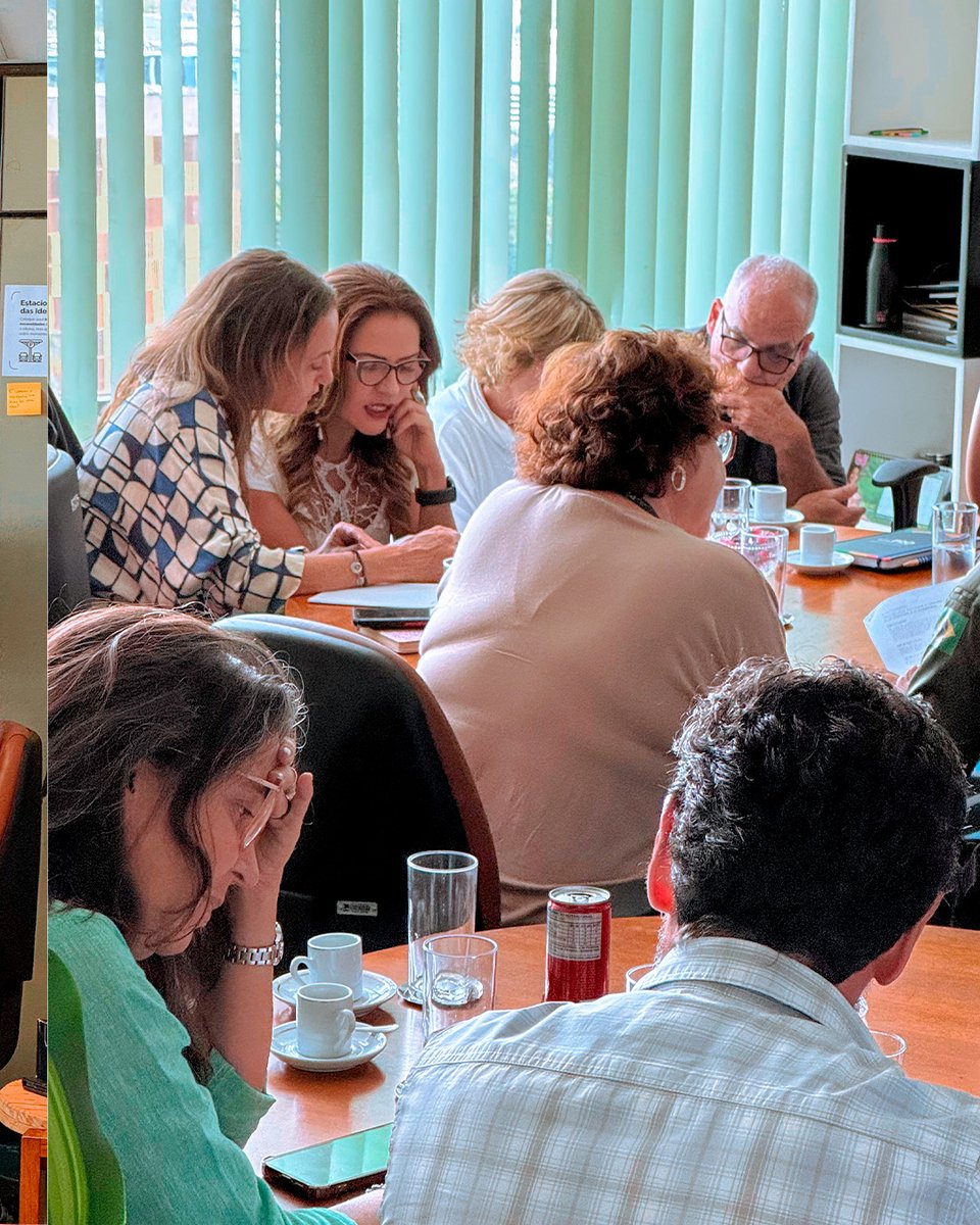 LabHackerCD's tweet image. #TBT 🚀 Relembrando a oficina conduzida pela hacker Roberta, sobre a jornada do usuário na @camaradeputados.
Mais um passo do #LABHacker rumo a uma Câmara mais aberta, colaborativa e segura! 💡💻
#LABHackerCD #Inovação #UX #DesignThinking #TransformaçãoDigital