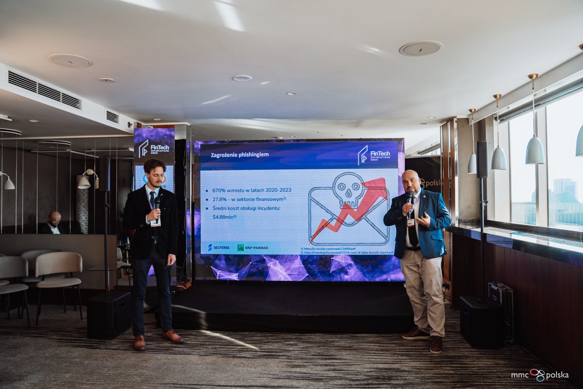 FinTechDigital's tweet image. 💬 Bartosz Cieszewski, Solutions Architect, Secfense oraz Bartosz Miazga, Security Architect, BNP Paribas Bank Polska, przedstawili case pt. „Passkeys w bankowości: wdrożenie na produkcji w BNP Paribas Bank Polska - architektura i praktyczne doświadczenia”