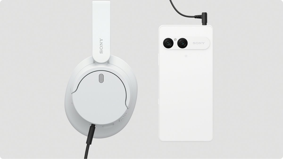 xperia_japan's tweet image. ＼あなたはどっち派？／
秋といえばスポーツの秋🏃‍♀️
みなさんはどちらでスポーツを楽しみますか？

長時間バッテリーと高音質で音楽を聴きながら運動したい
→いいね❤️

大迫力の映像と臨場感のある音で心ゆくまでスポーツ観戦したい
→リポスト🔁

#Xperiaはいいぞ