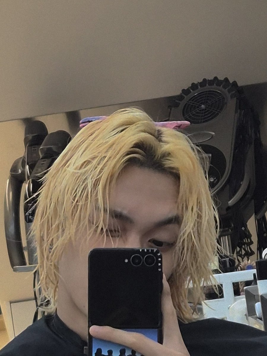 ONLYWONBIN – TH 🎸 tweet media
