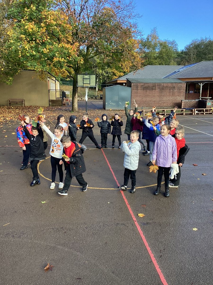 Year 2 loved their Stronger Roots session with Miss Lewis today <a href="/NantYParcSchool/">Nant Y Parc Primary</a>