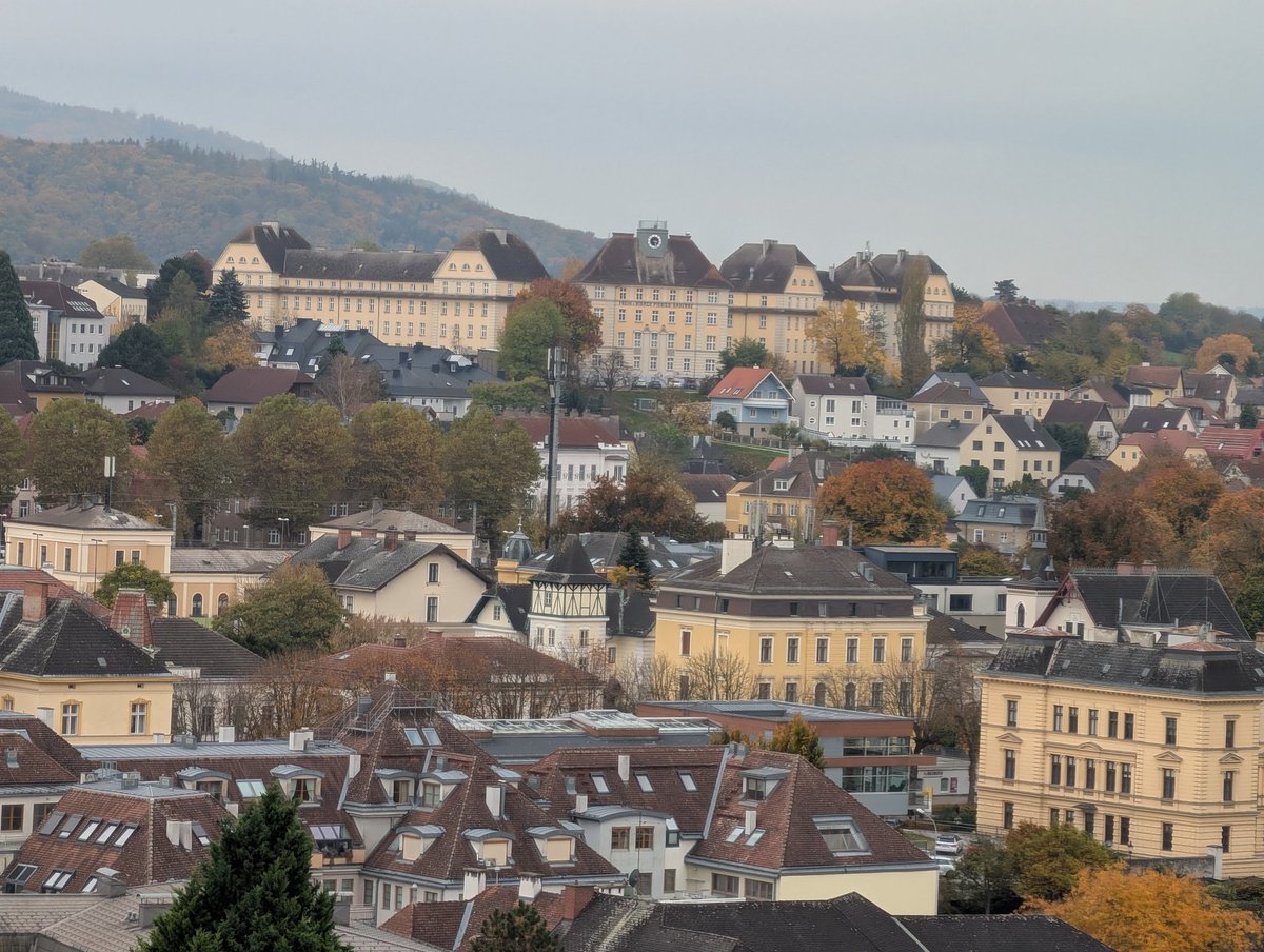 expomich tweet media