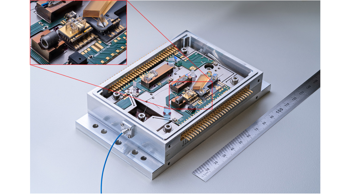 OpticaPubsGroup's tweet image. An Editors&apos; Pick via #OPG_AO: Micro-integrated diode laser modules enabling mode-hop-free tuning and long-term frequency stabilization bit.ly/4nh3ImE #DiodeLasers #FrequencyStabilization