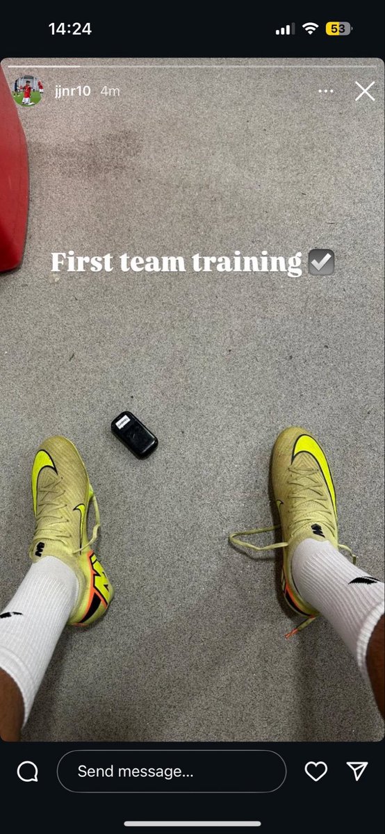 SuttonBroadcast's tweet photo. It’s safe to say 15 year old JJ Gabriel has had a good start to the season in the U18 Premier League 

6 games  
7 goals 
1 assist 

Ruben Amorim has rewarded him with first team training 

Well deserved 👏 https://t.co/yWXIY3HjJC