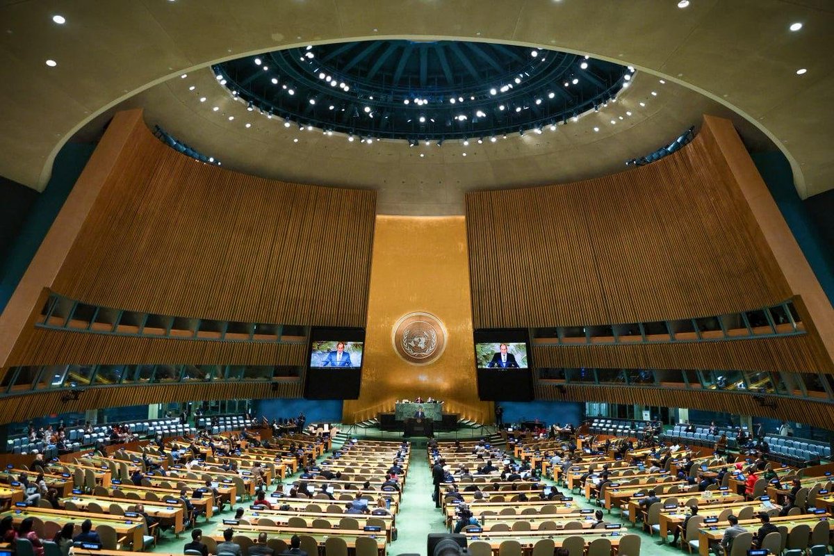 💬 #Zajárova: El 24 de octubre, se celebra el 80º Aniversario de la #ONU. 

A pesar de las críticas, es la organización internacional más exitosa de la historia de la humanidad.

Su Carta mantiene vigencia y responde a las demandas de la época multipolar.

#NuestrasReglasCartaONU