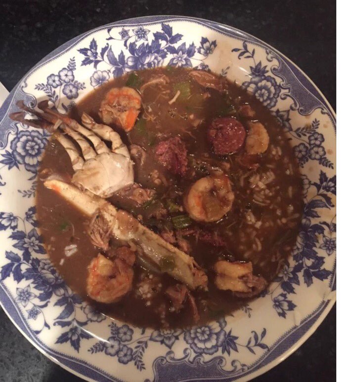 rossmarica_'s tweet image. Don&apos;t hand me no gumbo unless it looks like this.