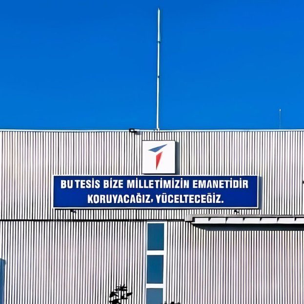 PKK’lı teröristler tarafından TUSAŞ’a düzenlenen hain saldırısının üzerinden 1 yıl geçti.

Beş vatandaşımız şehit oldu.

TUSAŞ Kalite Kontrolcü: Cengiz Coşkun
TUSAŞ Makine Mühendisi: Zahide Güçlü
TUSAŞ Çalışanı: Hasan Hüseyin Cambaz
TUSAŞ Güvenlik Görevlisi: Atakan Şahin Erdoğan